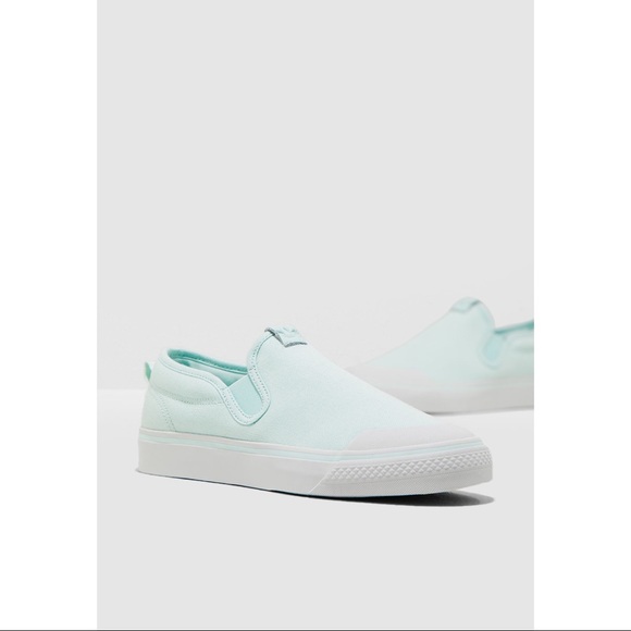adidas Shoes - [Adidas] Rare Mint Slip-On Sneakers